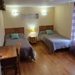 Authentiques Avec Cheminee Et Animaux Bienvenus, 11 Pers. - Fr-1-496-273 Holiday home *