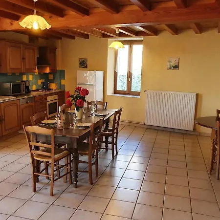 Holiday home Grande Avec Cheminee, Jardin Et Wifi - Fr-1-496-273